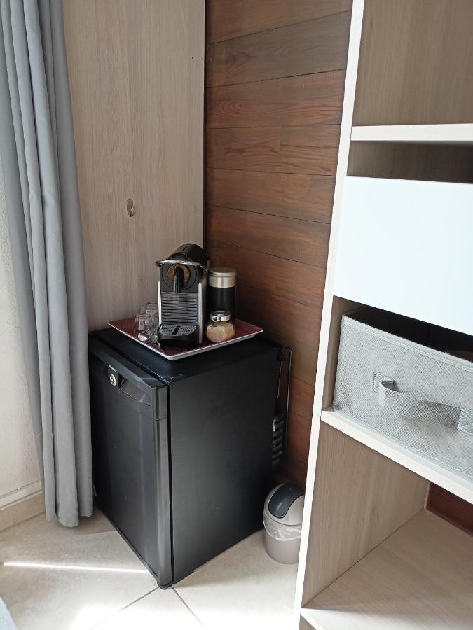 Chamb'Bouchons Apartment Saint-Francois  Ngoại thất bức ảnh